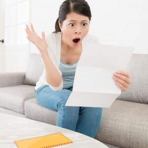 夫の持ち物に「ラブホのクーポン券」「大好きです」という手紙、不倫の決定的な証拠になる？