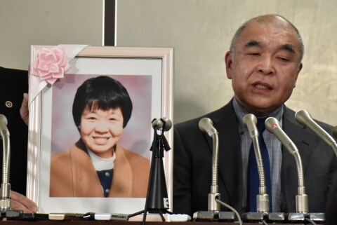 地下鉄サリン事件被害者の浅川幸子さん死去　25年寝たきり、介護の兄が語った葛藤