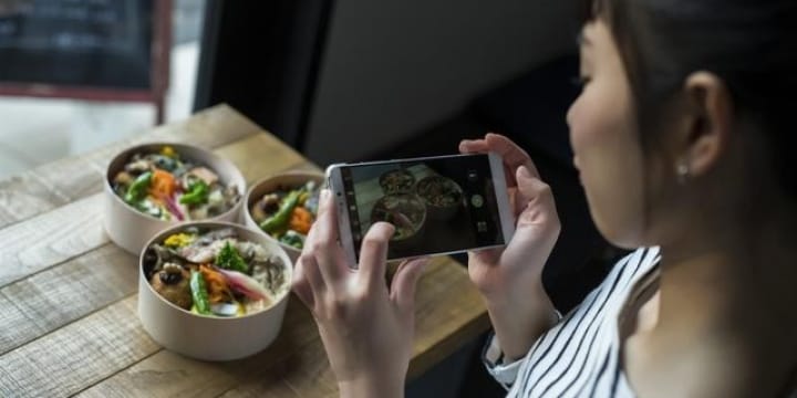 レシピ本をもとに料理→SNSにアップ…著作権侵害になるの?