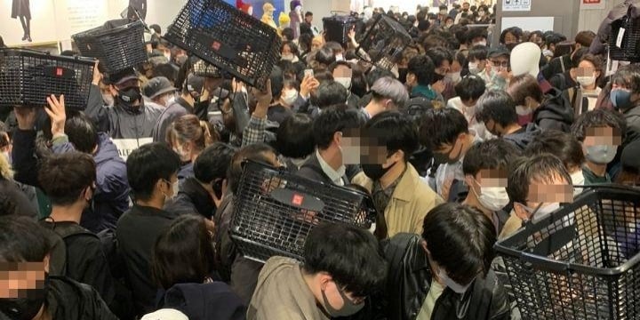ユニクロの人気コラボ「+J」発売で客殺到、地獄絵図に「ケガしたらどうするんだ」の声 - 弁護士ドットコム