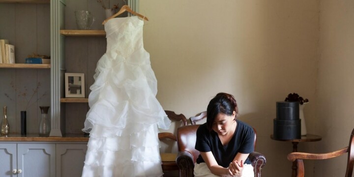 結婚式半年前に婚約者が浮気 婚約破棄し 収入 貯金を失った女性 お金は取り戻せる 弁護士ドットコム