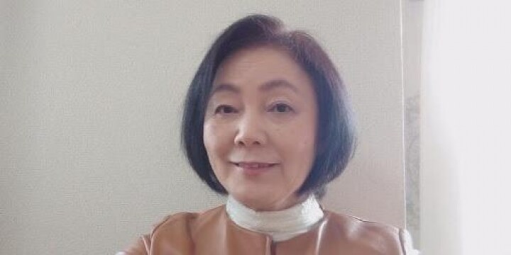 かつて客室乗務員は「30歳定年」だった　下着の色も指定、差別と戦った女性たち