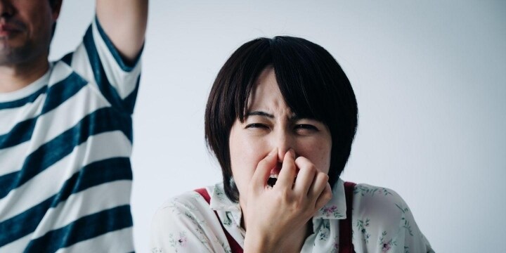 1週間風呂に入らず 30代ですべての歯をなくした夫 不潔と借金を理由に離婚できる 弁護士ドットコム