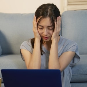 騒音トラブルで、隣人の「壁ドン」に恐怖… 刑事事件になる可能性は？