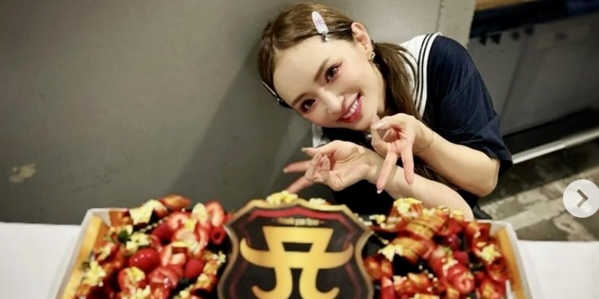浜崎あゆみ■バスケタンク■BLACK■【在庫ラスト】【新品・未使用】【匿名発送】 浜崎あゆみ「公演の当日中止」、ホテル代など「遠征費」まで補償して