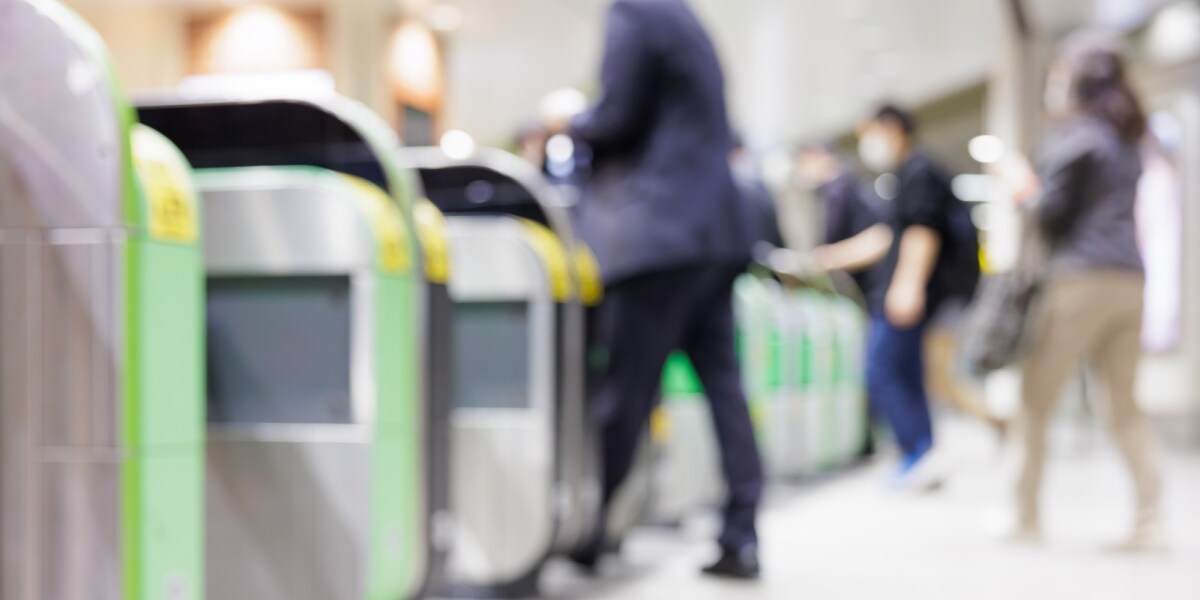 「痴漢や迷惑行為の乗客を電車出禁にしてほしい」SNSで要望の声、鉄道会社が踏み切れない「理由」