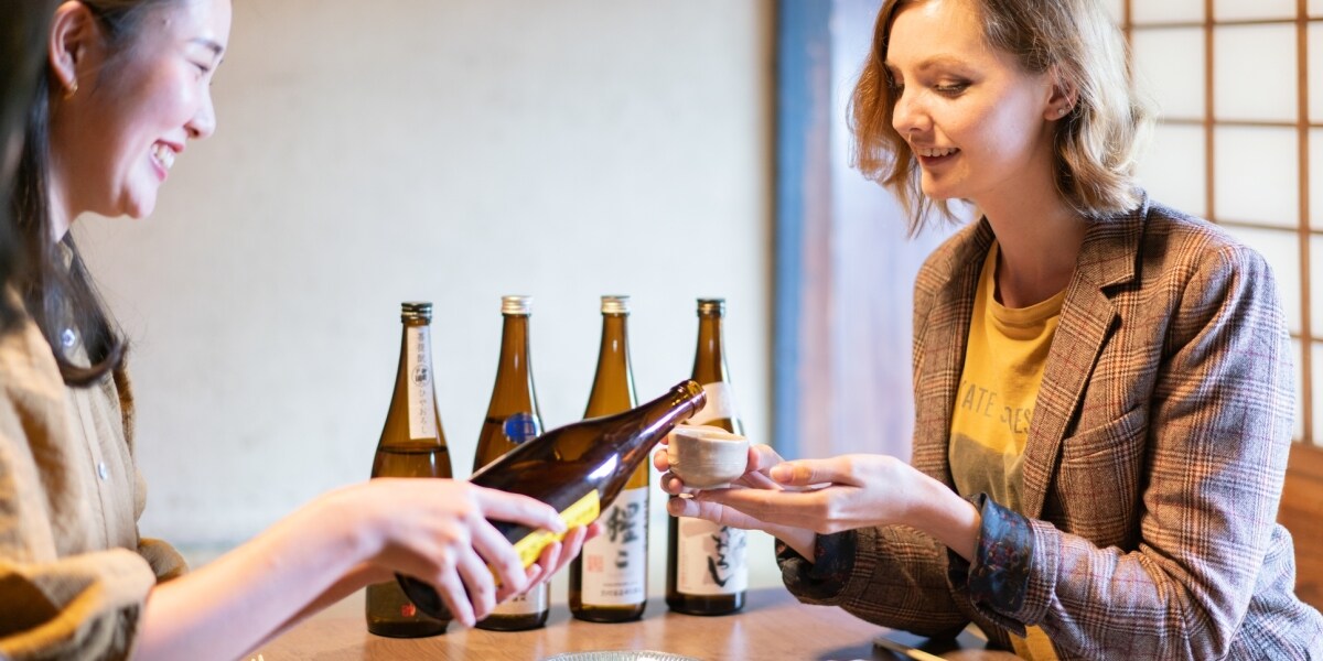 「安く飲める」は本当？人気居酒屋の"原価表示"に疑問、弁護士「きちんと消費者に説明すべき」