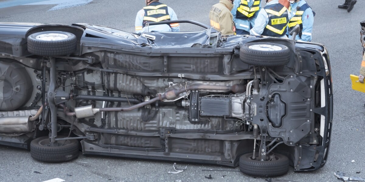 飲酒暴走で「助手席の妻」を死亡させた88歳に執行猶予判決、高齢だから軽くなるのか？