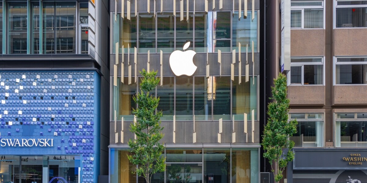 AirPodsの新機能「ライブ翻訳」に期待の声　誤訳が起きたらApple社に責任を問える？