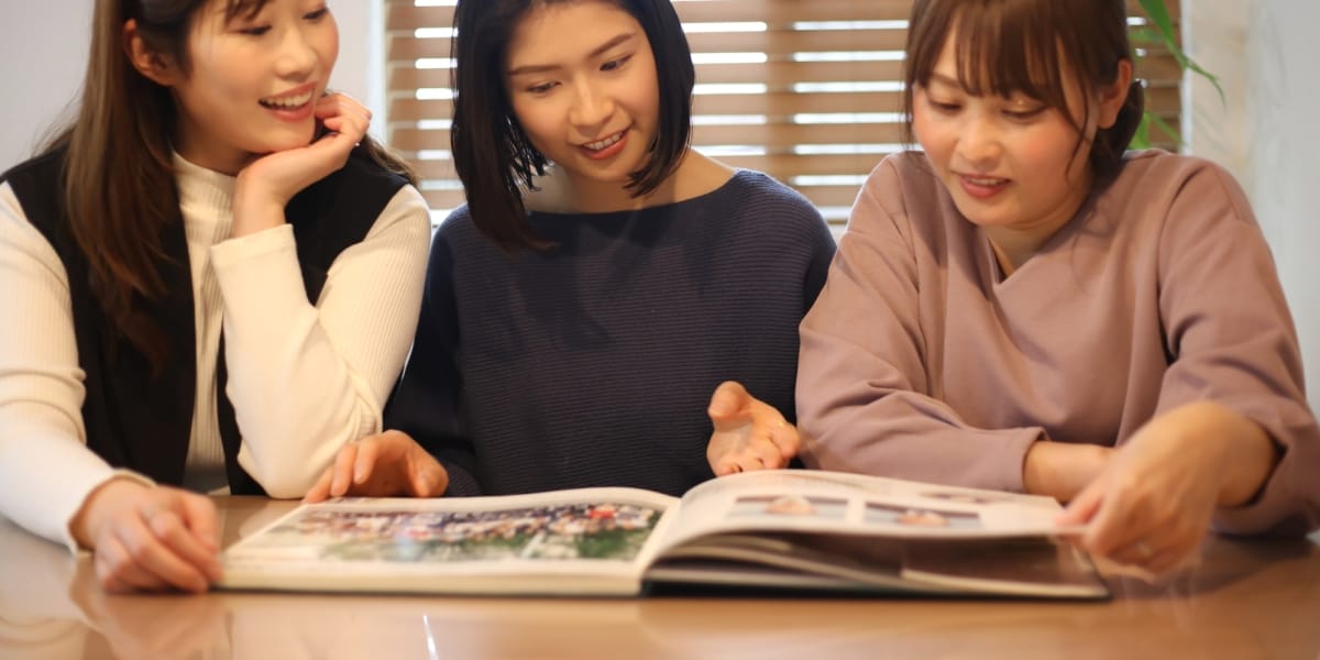 卒アル写真をLINEグループに投稿→スクショが拡散 中学男子の悪意なき行為の結果は