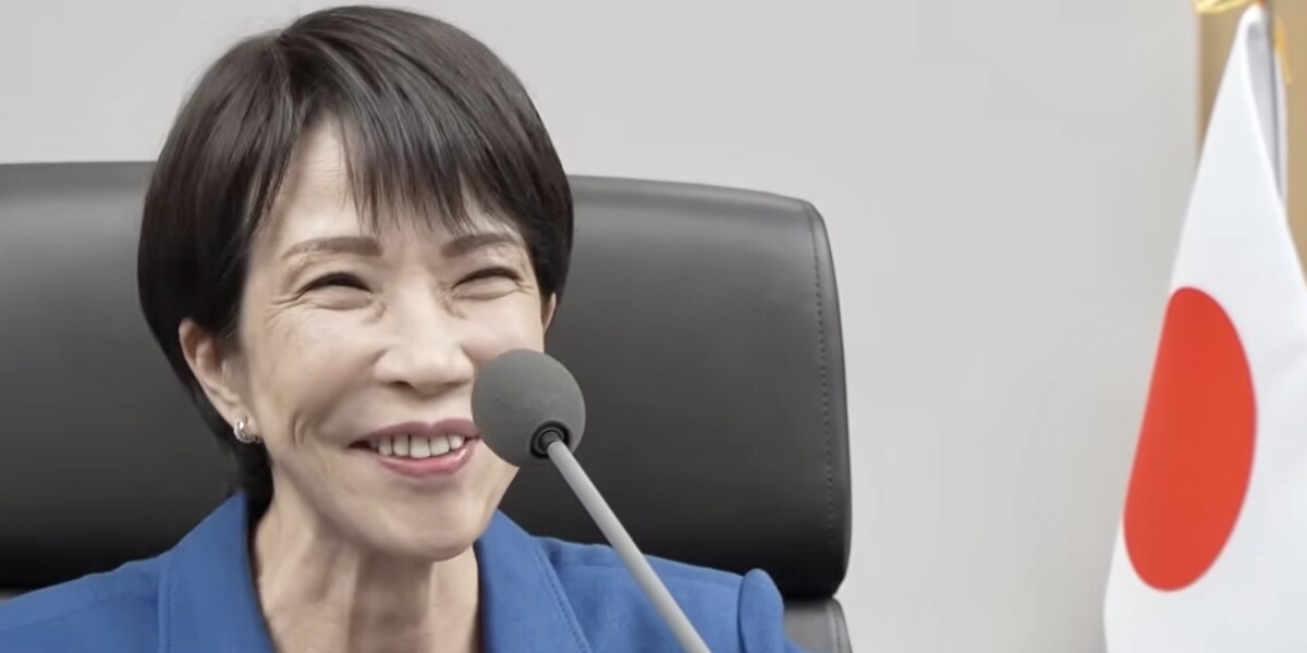 流行語大賞は「働いて働いて」、労働弁護士は"滅私奉公メッセージ"に懸念「働き方改革に水差すな」