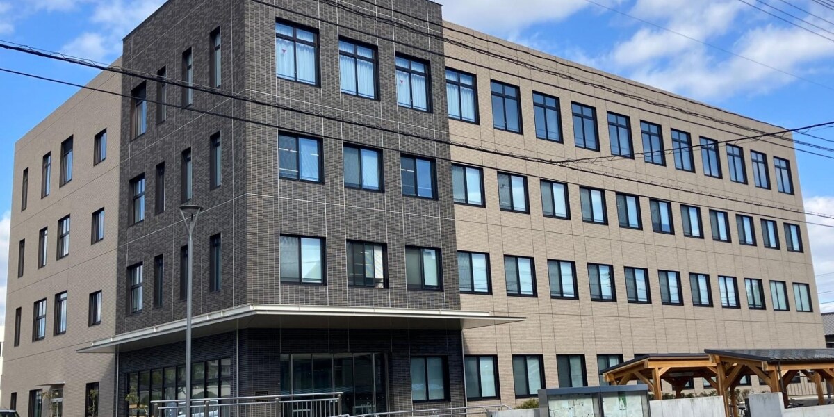 倒れた母をそのままに「出勤」、死体遺棄事件で浮かぶ「家族の歪んだ日常」と現実逃避