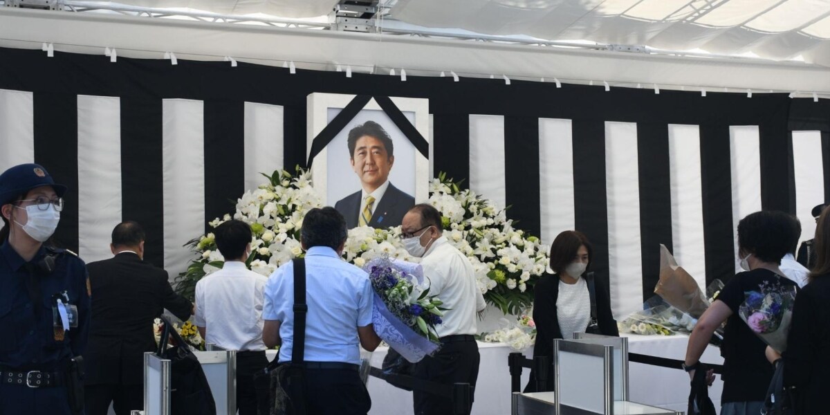 仮に「無期懲役」なら山上徹也氏は出所できる？「10年で仮釈放」可能も現実は「獄死」が大半