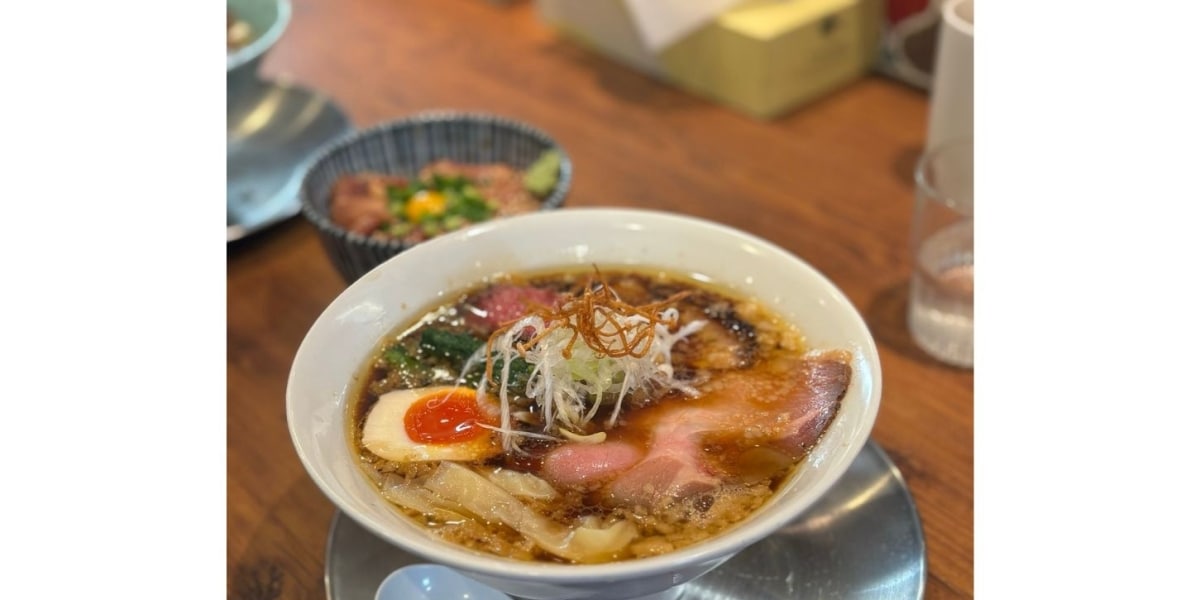 山積みティッシュ、床に散らばる麺、ラーメン店が投げかけた&ldquo;子連れ客のマナー違反&rdquo;「このままでは入店制限も」