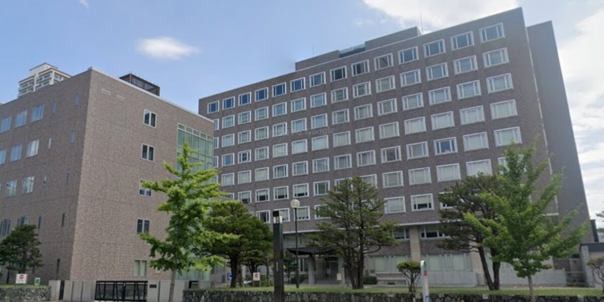 生徒への性加害訴訟、漫画家と原告双方が控訴　一審は1100万円賠償命令、小学館の再起用問題も波紋