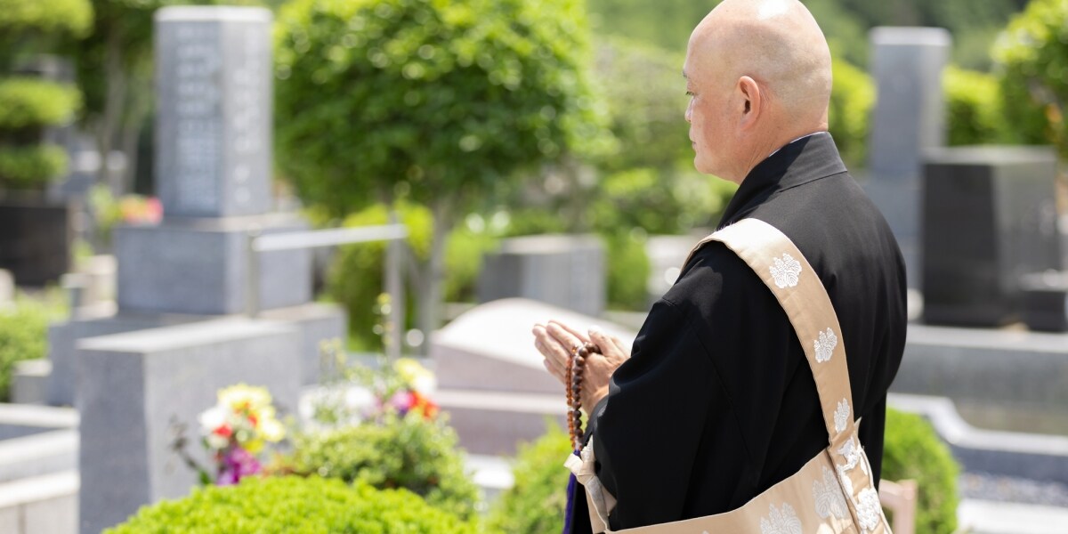 「安くできる」と言われたのに…葬儀で寺から突然「70万円」請求、お布施は言い値で払う必要ある？