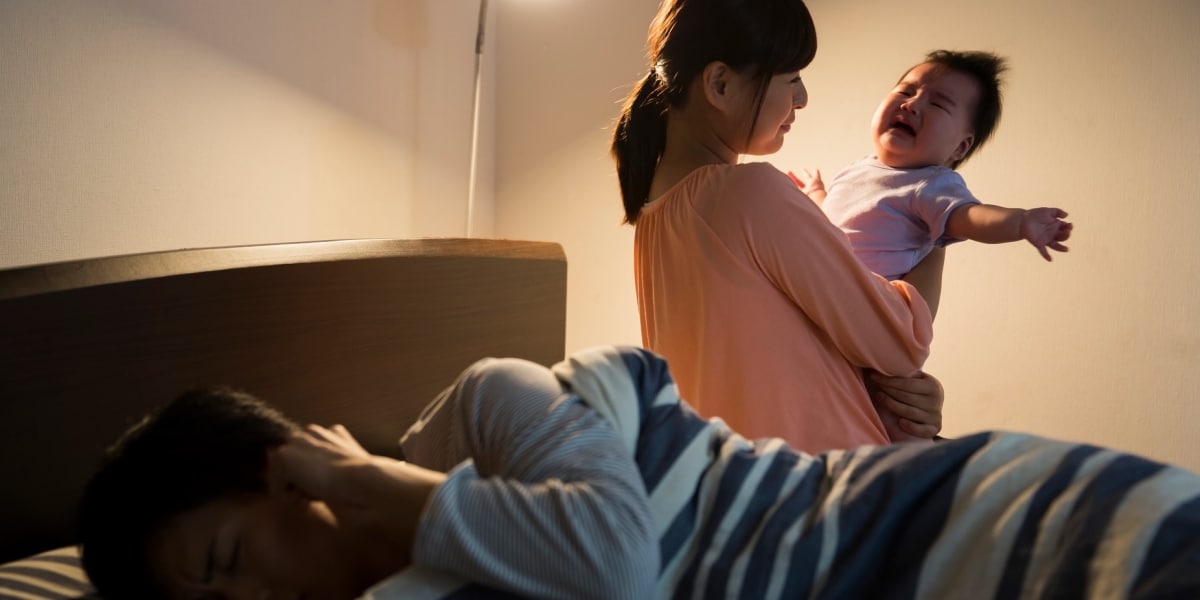 「W杯で起きれるなら、普段から起きろや！」夜泣き対応しない夫が深夜観戦で起きた
