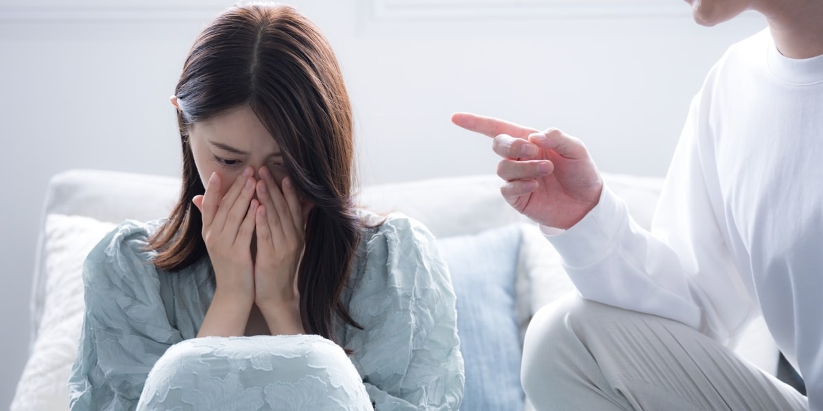 「不倫した妻を家から追い出したい」 怒りのサレ夫、自宅の鍵交換や子どもとの面会拒否は可能？