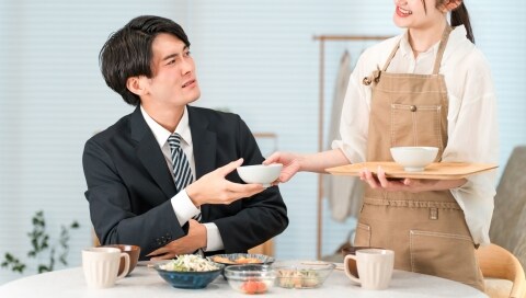 妻の「激辛料理」で下痢が止まらない…夫婦喧嘩の腹いせでも「傷害罪」に問われる？
