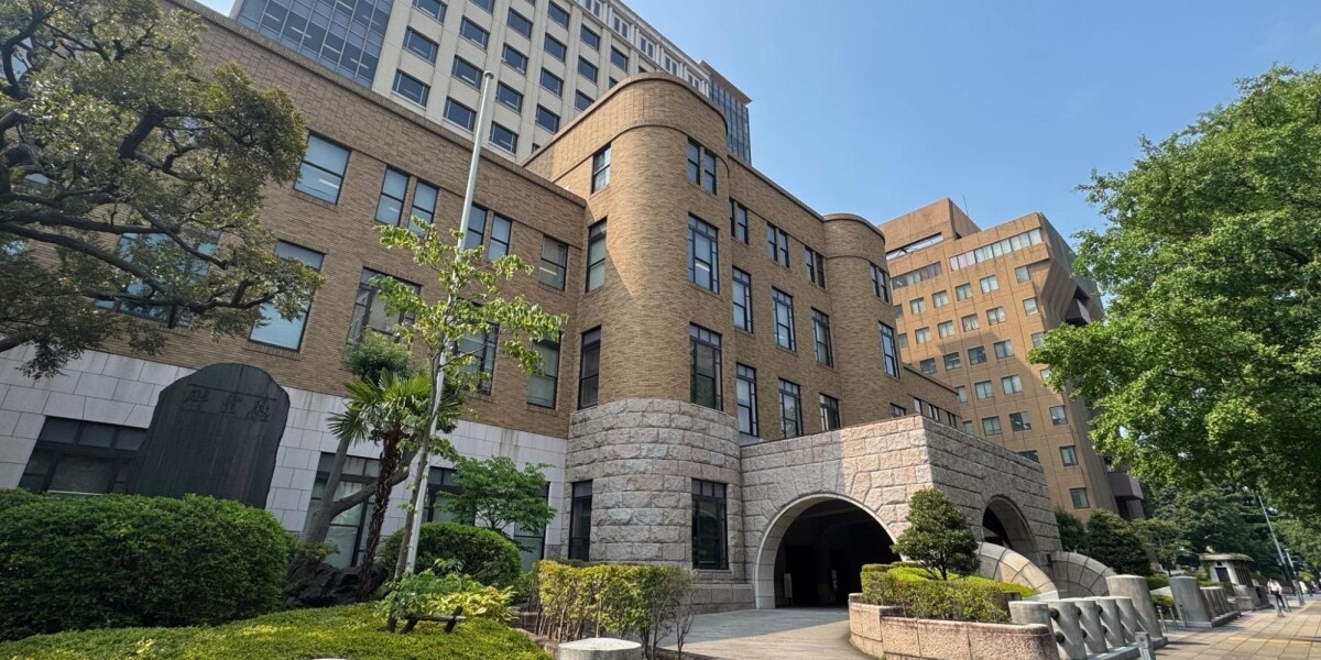 通勤中の男性ら「ヘルメット」で襲った連続強盗の主犯格に「懲役11年」　横浜地裁判決