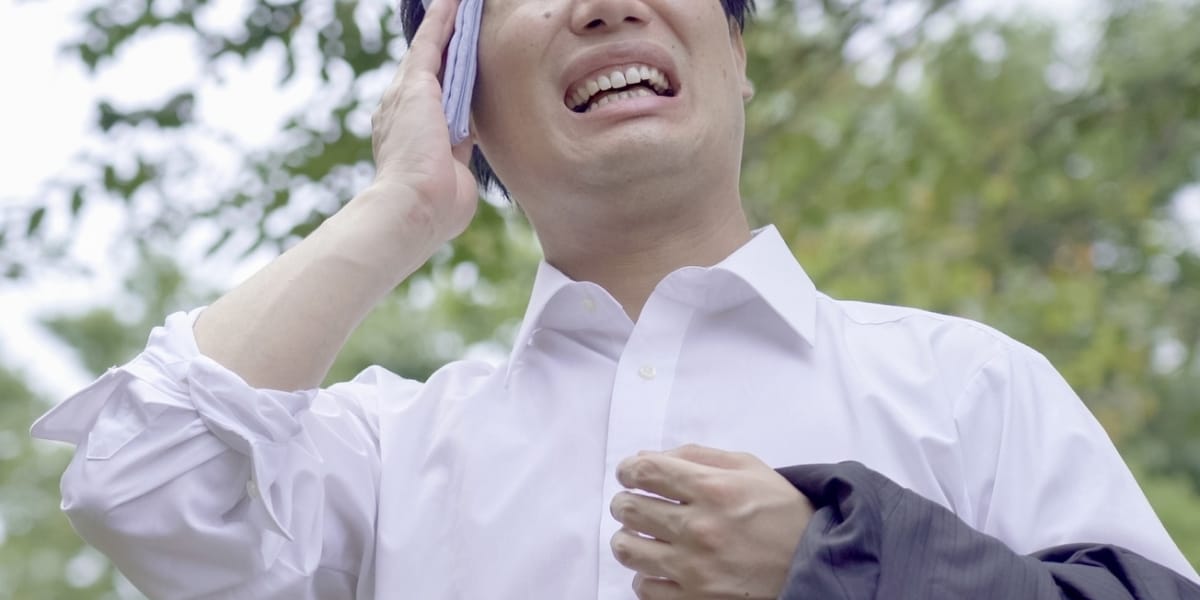 「なにもされていないのにセクハラ受けてる気分」職場の男性“透け乳首”に不快の声、ハラスメントなのか