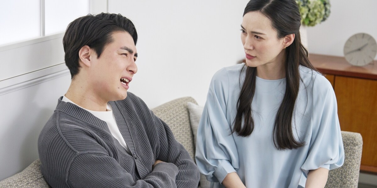 「バツイチ」と嘘つき同居…独身と信じた年月を返して！「独身偽装」の男に慰謝料・引越し費用は請求できる？