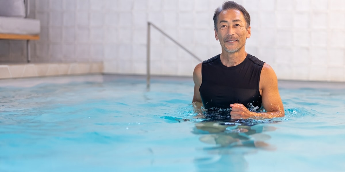 「女性用の水着で泳ぎたい」男性の切実な願い　プール側は着用を拒否できる？