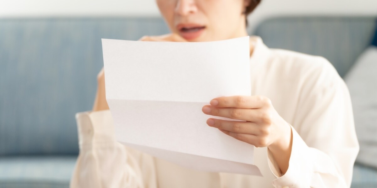 夫が勝手に「離婚届」を提出！ 知らないうちに妻から「同居人」になっていました…これって犯罪ですよね？