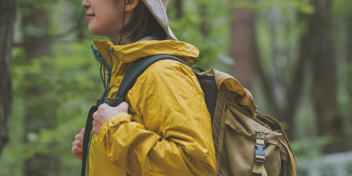 「一人で登りたいのに」女性登山者についてくる“おじさん”、「迷惑」「怖い」の声…罪にならないの？