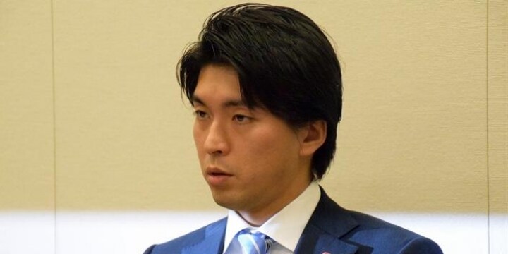 「男性の育児参加の流れが変わらないように」辞職する宮崎議員「妻をサポートしたい」