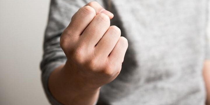 大阪 西成で暴走族と居酒屋客が 集団乱闘 ケンカで 正当防衛 は通用する 弁護士ドットコム