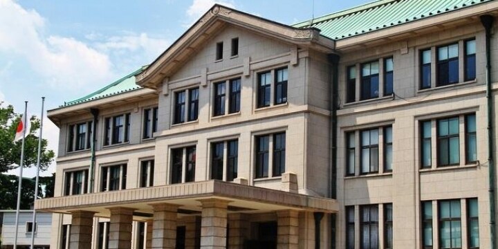 天皇陛下退位特例法で「三種の神器は非課税」、もし課税するとしたらどうなる？