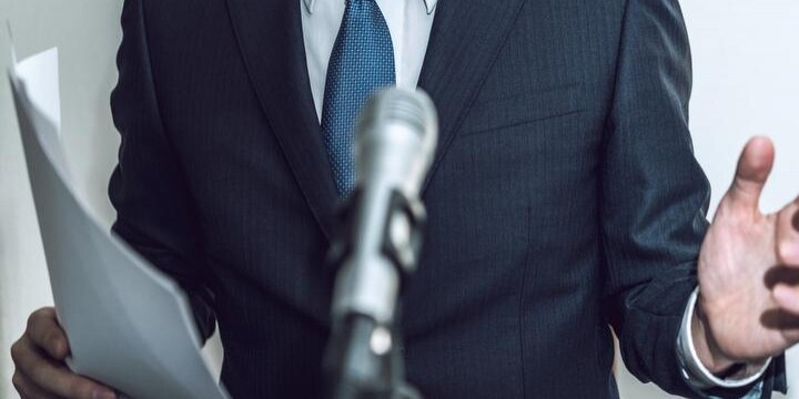 株主総会で従業員による「ヤラセ質問」は認められる？　会社と従業員株主の正しい関係