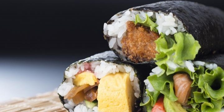 コンビニ「恵方巻」まだある自腹買取…「断りづらい空気」対処法を聞いた