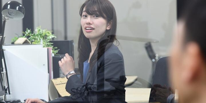 夫婦で会社経営、不倫夫が「解雇してやる！」と暴言…離婚と同時にクビになる？